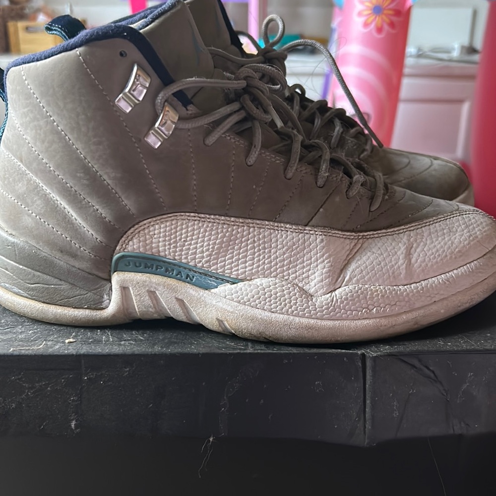 Air Jordan 12 Retro ‘Grey University Blue’